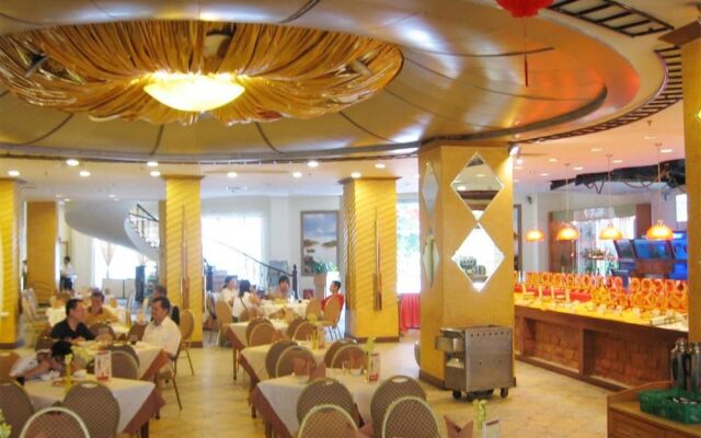 Garden Hotel