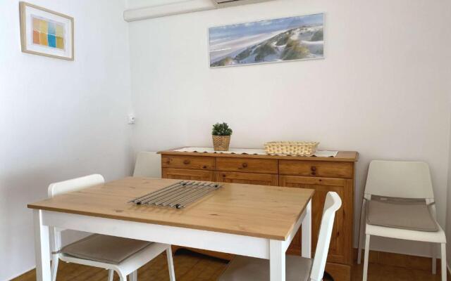 Appartement Balaruc-les-Bains, 1 pièce, 2 personnes - FR-1-553-52