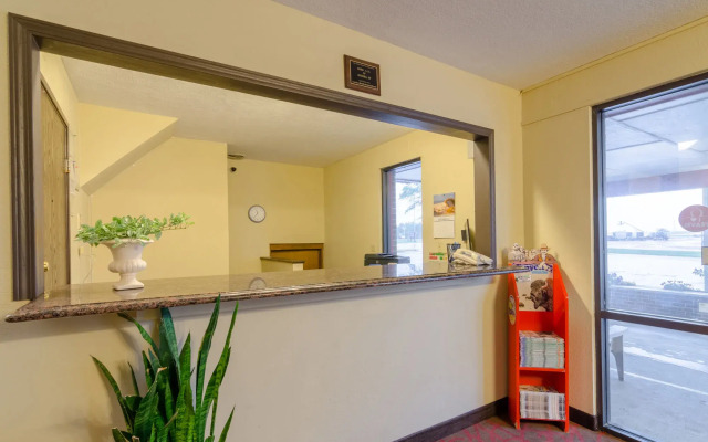 Rodeway Inn Mitchell