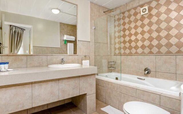 Protea Hotel by Marriott® Midrand Samrand