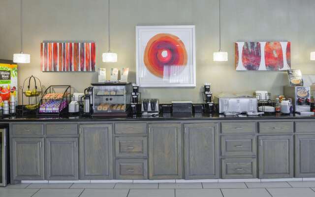 Americas Best Value Inn & Suites Bastrop