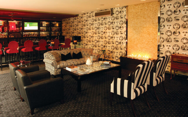 No5 Boutique Art Hotel by Mantis