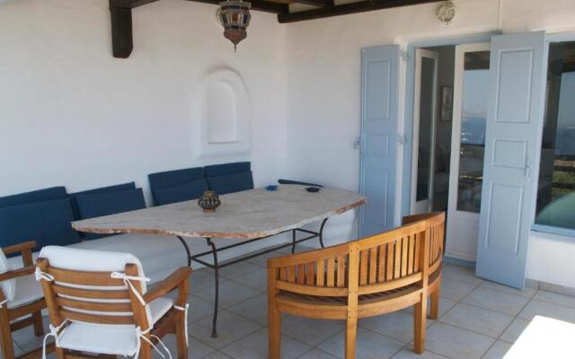 Nafsika 4Bedroom Sea View House
