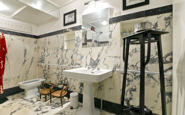 Aventino Orange Garden Suites