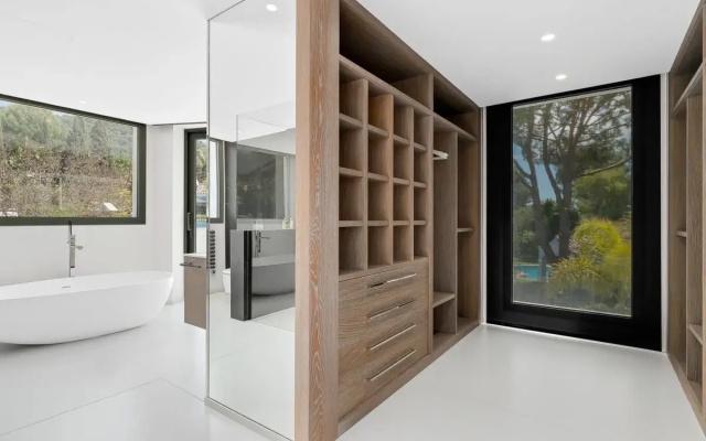 All About Villa Serenity