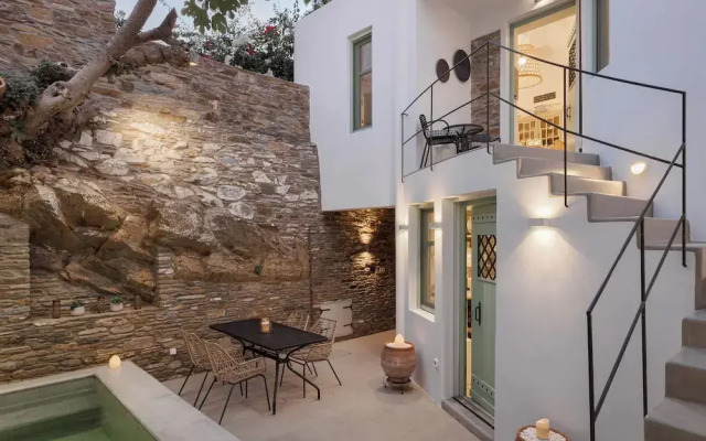 Porto Sereno Andros Suites