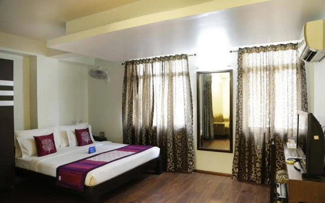 OYO Premium Jaipur Junction