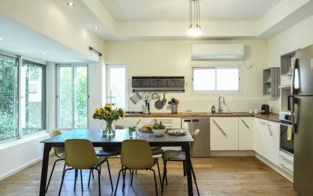 Country Vibes in Tel-Aviv by Sea N' Rent