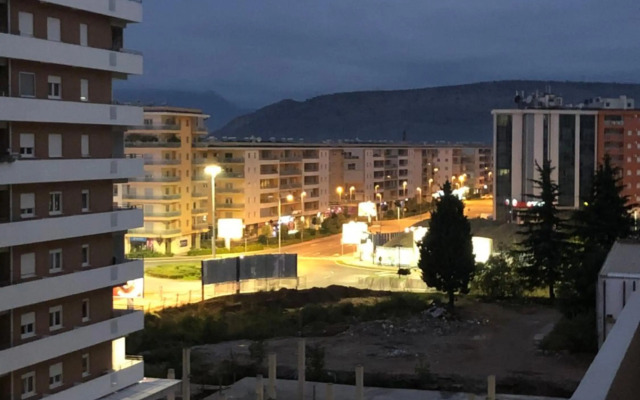 White Homes Apartments • Central Point