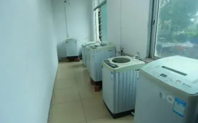 Fuhua Hotel (Dongxing Port)