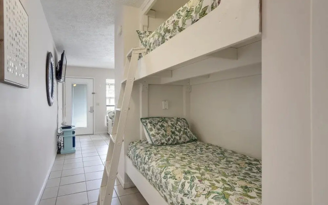 Southwind by Book That Condo