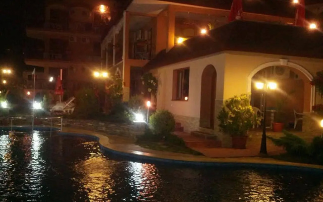 Perla Family Hotel
