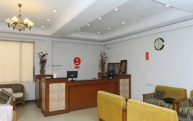 OYO 1081 Hotel Sindhu International