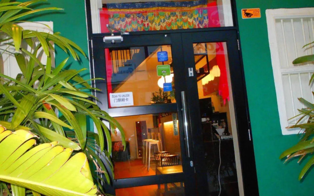 St Hostel