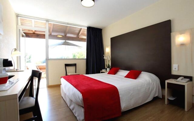 Hôtel Le Clos Roussillon