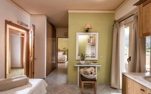 Socrates Hotel Apartments