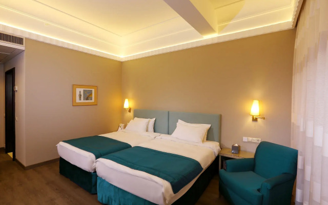 Warwick Palm Beach Hotel
