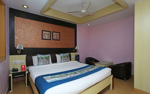 OYO 3993 Hotel Churuwala Inn