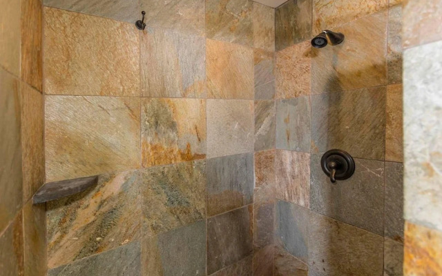 Aina Nalu by Coldwell Banker Island Vacations