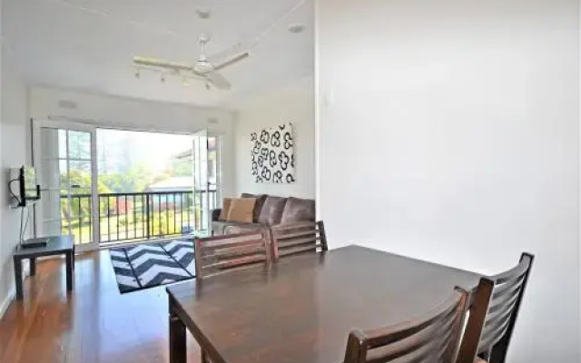 Breakers 6 2 Hill Street