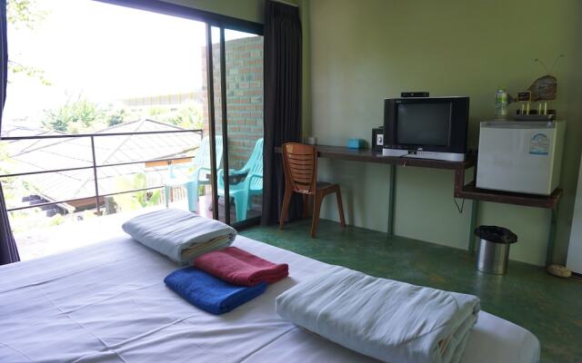 Home Phang-Nga Guesthouse