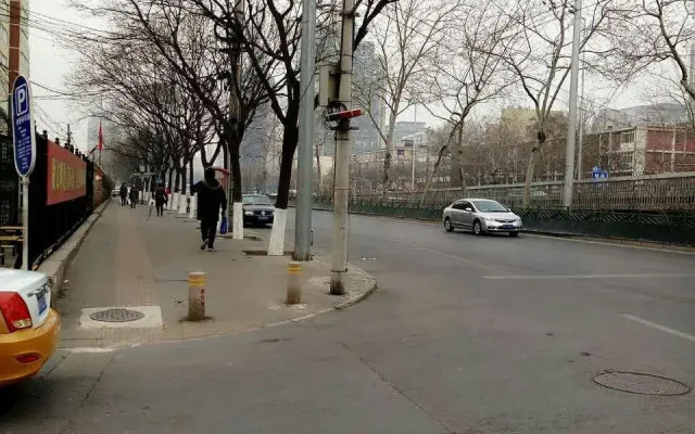 Runju Hotel (Beijing West Railway Station Baiyun Bridge)
