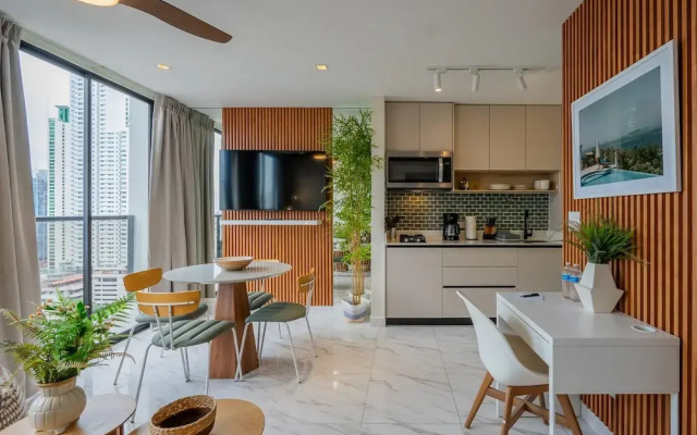 w Majestic 1BR w Beautiful View in Calle 50