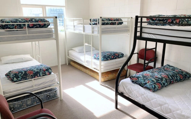 Bayplay Beach Accommodation - 2 locations