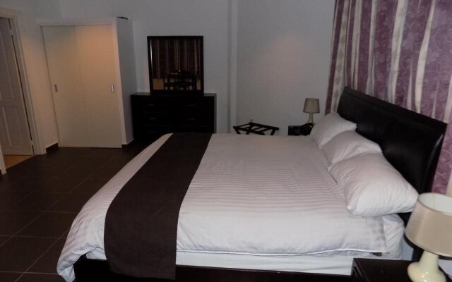 The Mansion Suites