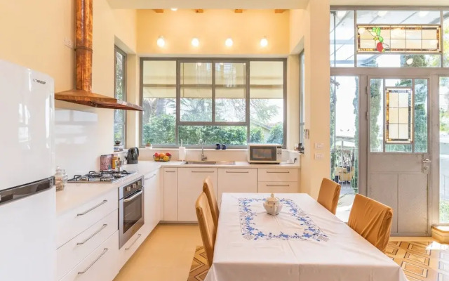 Unique Country House In Central Israel