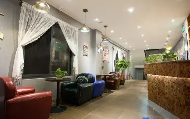Sanya Xiamohuahua Homestay (Dadonghai Branch)