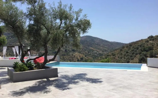 Las Filipinas, Apartment Lemoni