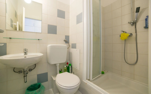 Rooms Dr. Franjo Tuđman - Hostel