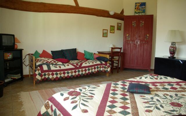 Les Chandelles Bed & Breakfast