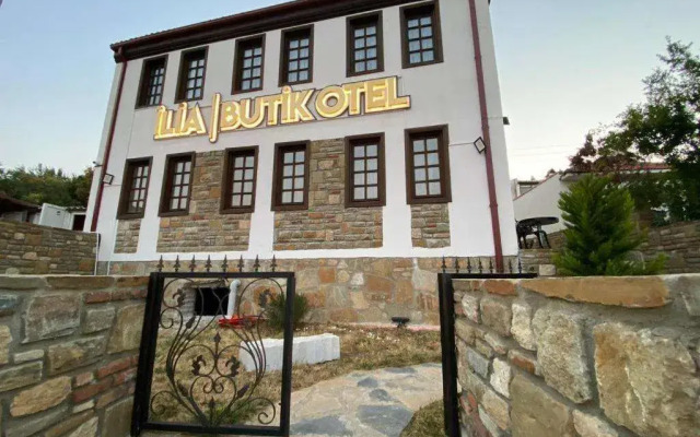İli̇a Buti̇k Otel