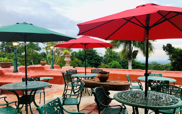 Serena Boutique Hotel