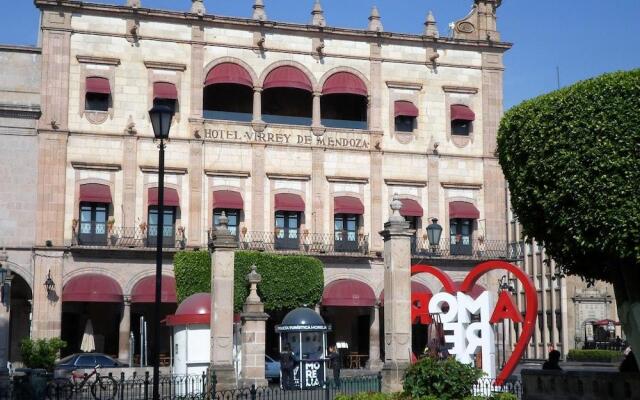 Hotel Virrey De Mendoza