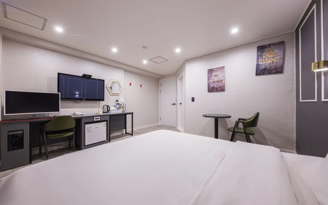 Wonju Hotel V