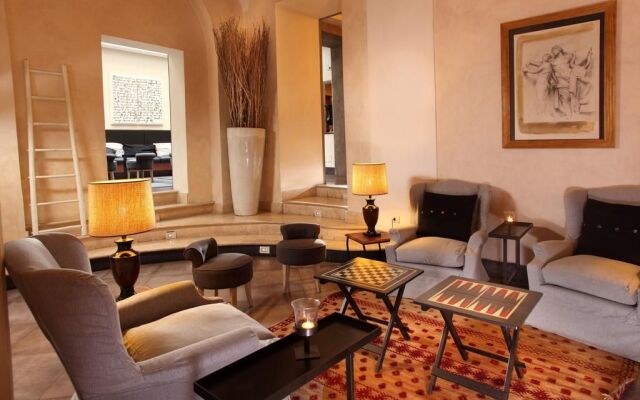 Adriano Hotel
