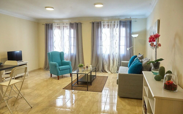 Apartamentos Rolycar