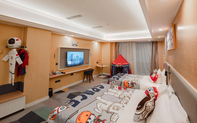 Holiday Inn Express Chengdu Tianfu Square by IHG