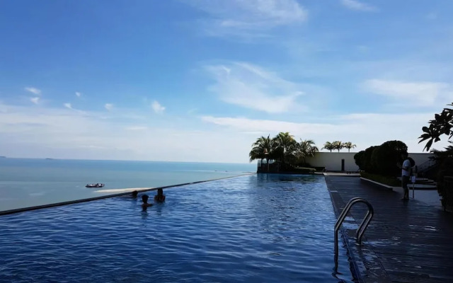 Attic Home Melaka Silverscape Residence