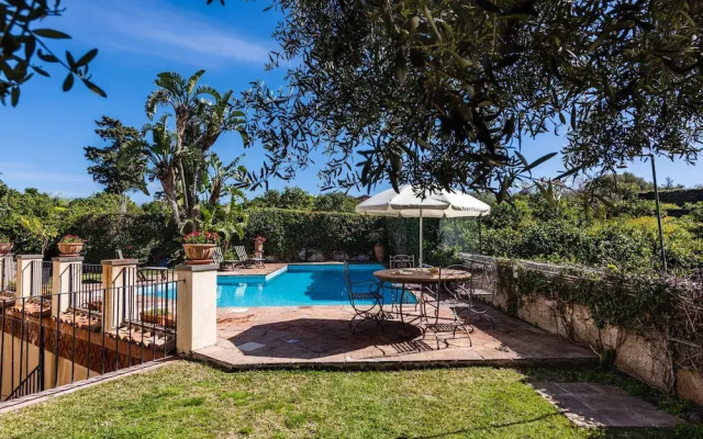 Villa Leone with Pool by Wonderful Italy