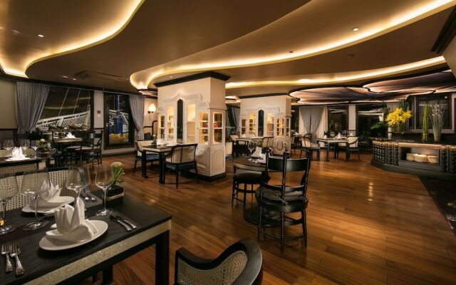 Lapinta Luxury Cruises