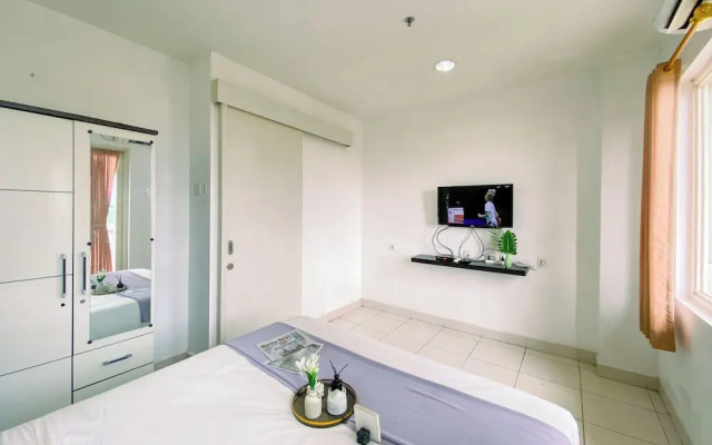 Comfort Living 1BR at Sentul Tower Apartment