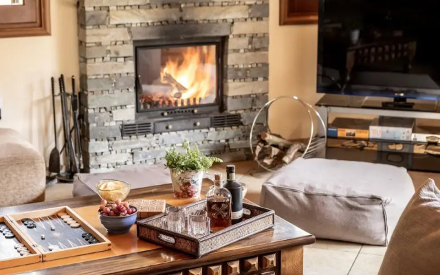 Troodos Mature Pine Chalet