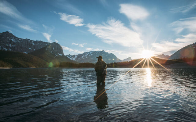 Falcon Crest Lodge by CLIQUE