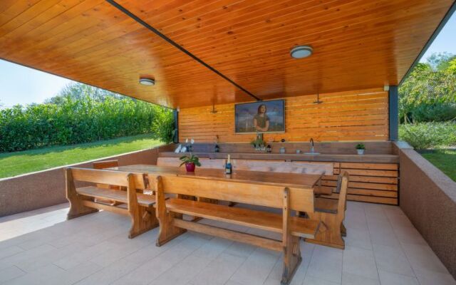 Holiday Home Mia