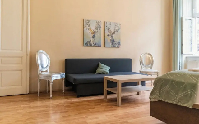 Longstay 2BR Apt in Central Area