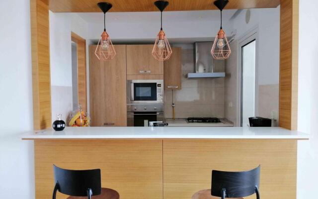Bright & Stylish 1bd flat in Jardins De Carthage